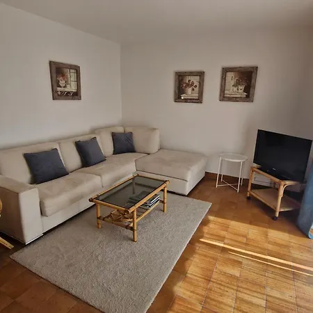 Apartment Climatise 2 Pieces Avec Piscine Et Wifi, Proche Centre Et Plages,