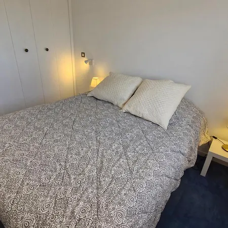 Climatise 2 Pieces Avec Piscine Et Wifi, Proche Centre Et Plages, - Fr-1-780-1 * Sainte-Maxime