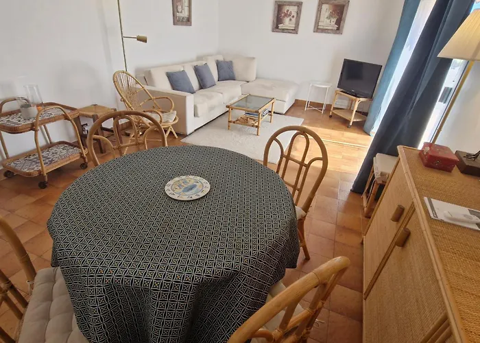 Climatise 2 Pieces Avec Piscine Et Wifi, Proche Centre Et Plages, - Fr-1-780-1 Apartament