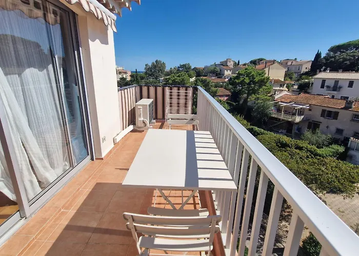 Climatise 2 Pieces Avec Piscine Et Wifi, Proche Centre Et Plages, - Fr-1-780-1 Appartement Sainte-Maxime